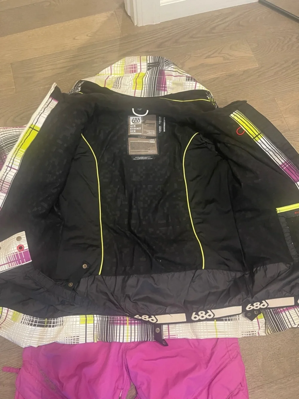 Women's Neon Plaid Ski Large Jacket with Bright Pink Snow Medium Pants - Picture 4 of 9